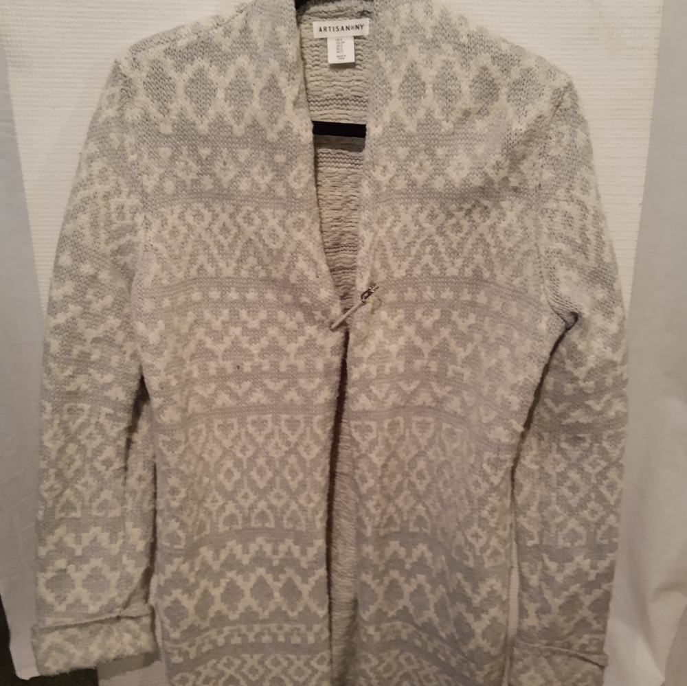 Long Cardigan with decorative pin closure